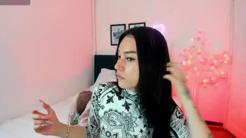 Snapshot of megan_rosse11 chatting on 12/01/25, 12:10 MEGAN online show from 12/01/25, 12:10