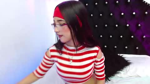 Snapshot of megan_saint chatting on 09/14/25, 04:00 megan_saint online show from 09/14/25, 04:00