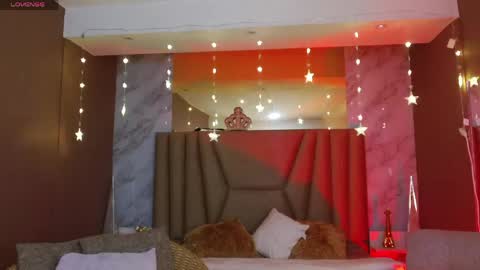megan_saint online show from 04/28/26, 02:00