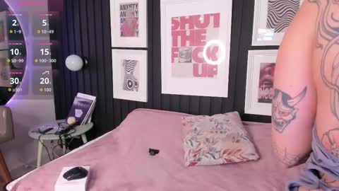 Megan  online show from 11/09/25, 11:08