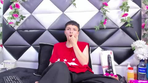 megan_thompsonn_ online show from 10/01/25, 02:39