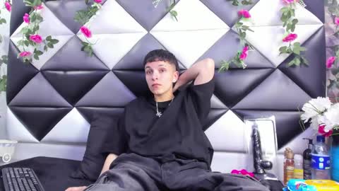 megan_thompsonn_ online show from 10/04/25, 02:53