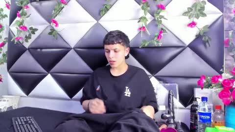 megan_thompsonn_ online show from 10/31/25, 02:34