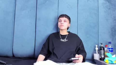 megan_thompsonn_ online show from 03/27/26, 08:26