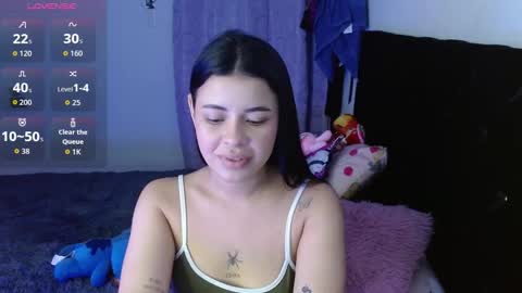 Snapshot of megan_ve chatting on 03/27/26, 03:12 Carolina online show from 03/27/26, 03:12