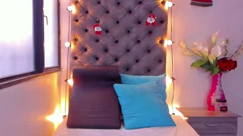 Snapshot of megan_whitte_01 chatting on 12/09/24, 08:12 megan white 01  online show from 12/09/24, 08:12