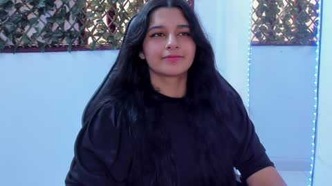 Snapshot of megan_whitte_01 chatting on 01/15/25, 05:15 megan white 01  online show from 01/15/25, 05:15