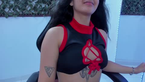 Snapshot of megan_whitte_01 chatting on 01/29/25, 07:15 megan white 01  online show from 01/29/25, 07:15