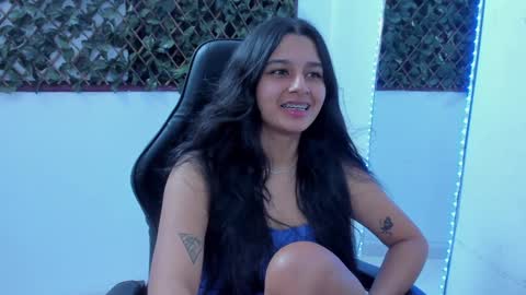 Snapshot of megan_whitte_01 chatting on 01/30/25, 10:40 megan white 01  online show from 01/30/25, 10:40