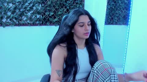 Snapshot of megan_whitte_01 chatting on 02/06/25, 05:35 megan white 01  online show from 02/06/25, 05:35