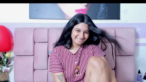 Snapshot of megan_whitte_01 chatting on 02/07/25, 07:29 megan white 01  online show from 02/07/25, 07:29