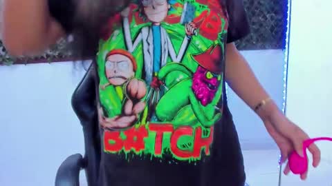 Snapshot of megan_whitte_01 chatting on 02/15/25, 10:11 megan white 01  online show from 02/15/25, 10:11