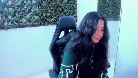 Snapshot of megan_whitte_01 chatting on 02/23/25, 03:02 megan white 01  online show from 02/23/25, 03:02