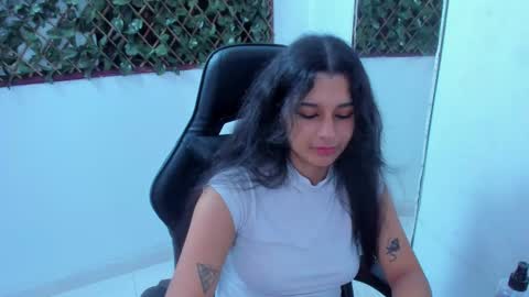 Snapshot of megan_whitte_01 chatting on 02/27/25, 10:26 megan white 01  online show from 02/27/25, 10:26