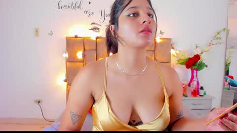 Snapshot of megan_whitte_01 chatting on 09/15/25, 08:53 megan white 01  online show from 09/15/25, 08:53