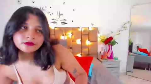 Snapshot of megan_whitte_01 chatting on 09/23/25, 06:55 megan white 01  online show from 09/23/25, 06:55