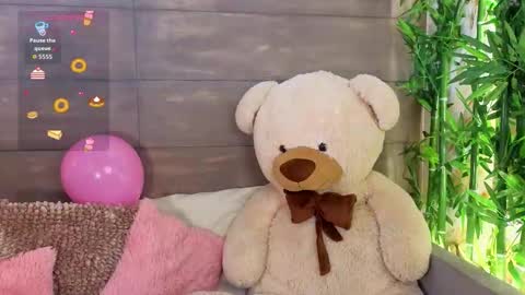 Megan  online show from 09/25/25, 11:47