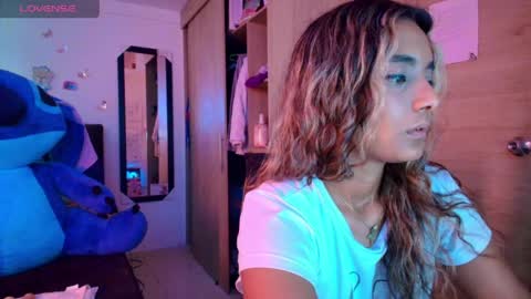 M E G A N   online show from 04/07/26, 08:31