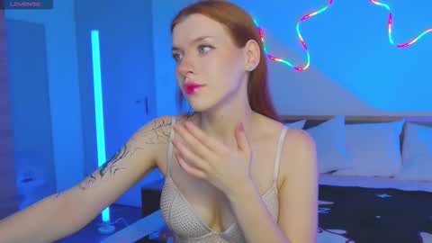 megancat333 online show from 12/04/25, 07:39