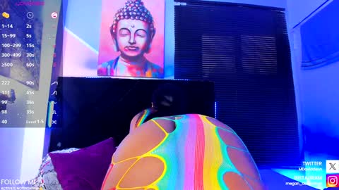 Kim  online show from 01/25/25, 09:25