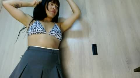 Snapshot of meganharry chatting on 06/19/26, 02:43 meganharry online show from 06/19/26, 02:43
