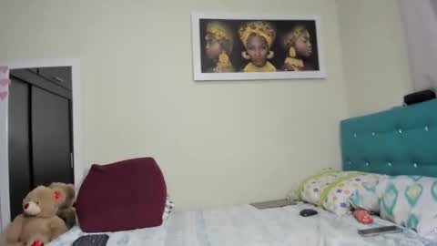 megan        online show from 01/19/26, 03:54