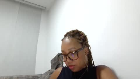 megan        online show from 04/01/26, 01:06