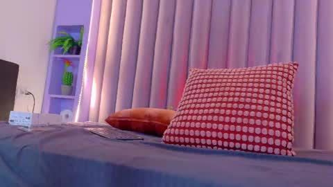Snapshot of meganlovee__ chatting on 06/16/26, 02:47 MEGAN online show from 06/16/26, 02:47