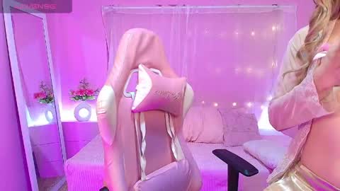 Snapshot of meganlust11 chatting on 05/29/26, 05:55 meganlust11 online show from 05/29/26, 05:55