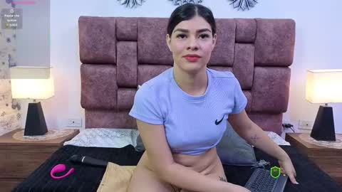 MeganM online show from 10/11/25, 12:04