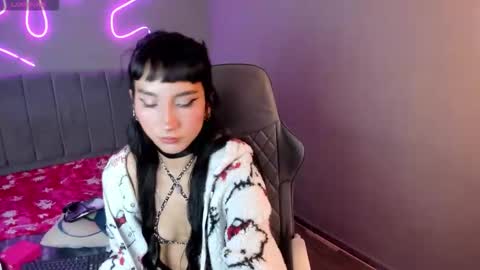 meganpeach_ online show from 11/04/25, 01:10