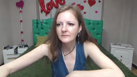 Snapshot of meganpirs chatting on 05/14/26, 05:20 MeganPirs online show from 05/14/26, 05:20