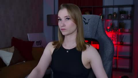 Snapshot of meganrodgers chatting on 05/15/26, 05:42 megan online show from 05/15/26, 05:42