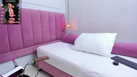 Megan  online show from 02/06/26, 07:39