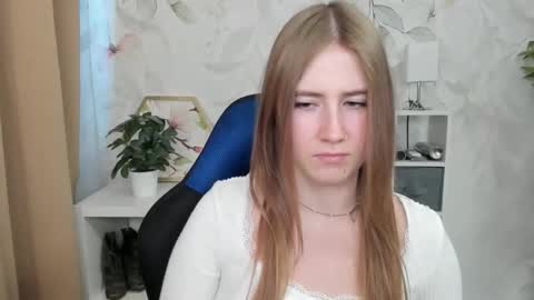 Megan online show from 09/26/25, 05:44