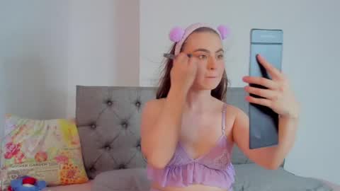 megansammy online show from 04/21/26, 07:17