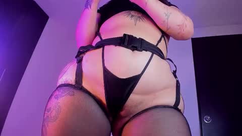 Snapshot of megar_3 chatting on 10/21/25, 10:32  Maria online show from 10/21/25, 10:32