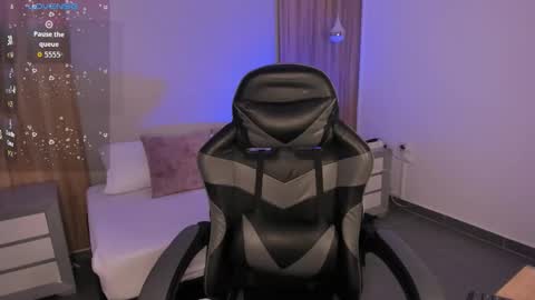 M E G A R A  online show from 11/01/25, 02:13