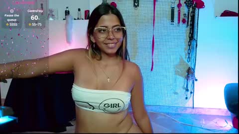 Snapshot of meggan_greey chatting on 12/28/24, 12:04 Your best slave online show from 12/28/24, 12:04