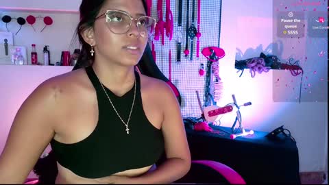 Snapshot of meggan_greey chatting on 01/23/25, 10:33 Your best slave online show from 01/23/25, 10:33