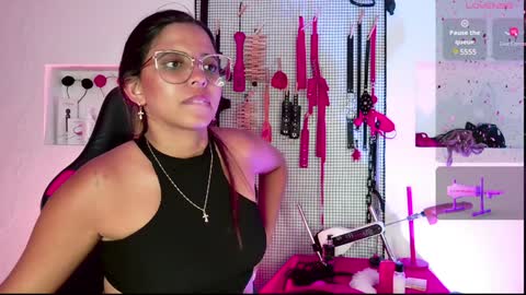 Snapshot of meggan_greey chatting on 02/09/25, 12:49 Your best slave online show from 02/09/25, 12:49