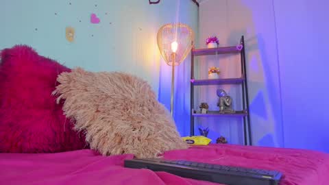 Meggan online show from 01/19/25, 01:21