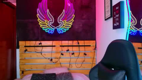 Snapshot of meghan_nill chatting on 05/05/26, 03:03 Meghan online show from 05/05/26, 03:03
