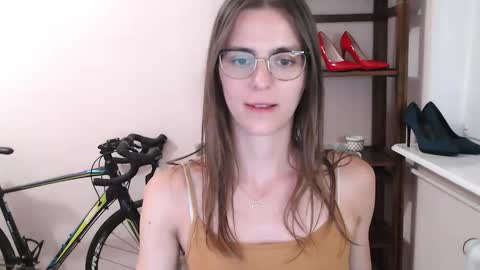 Megi online show from 03/28/26, 08:08