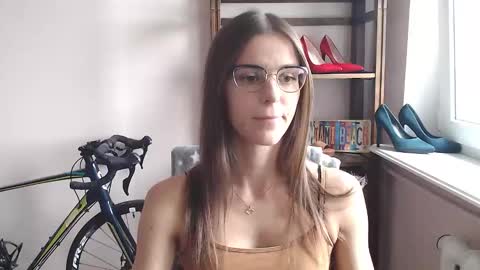Snapshot of megi_erotic chatting on 05/11/26, 01:28 Megi online show from 05/11/26, 01:28