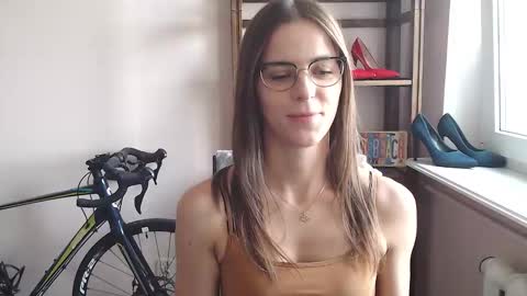Snapshot of megi_erotic chatting on 05/11/26, 02:45 Megi online show from 05/11/26, 02:45