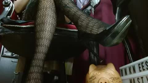 Snapshot of megoddessara chatting on 05/31/26, 04:14 Goddess Sara online show from 05/31/26, 04:14