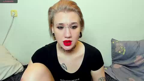 Megan  Megumi online show from 12/31/24, 06:37