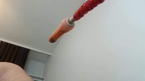 meheriuk68 online show from 12/14/25, 06:34