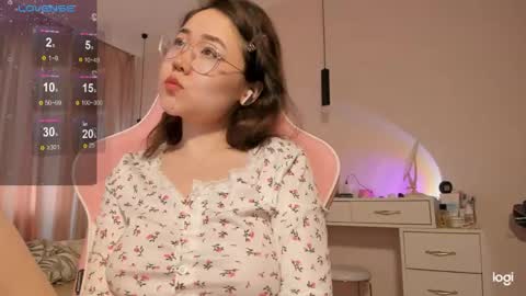 Snapshot of mei_kitahara chatting on 04/23/26, 02:13 Mei online show from 04/23/26, 02:13